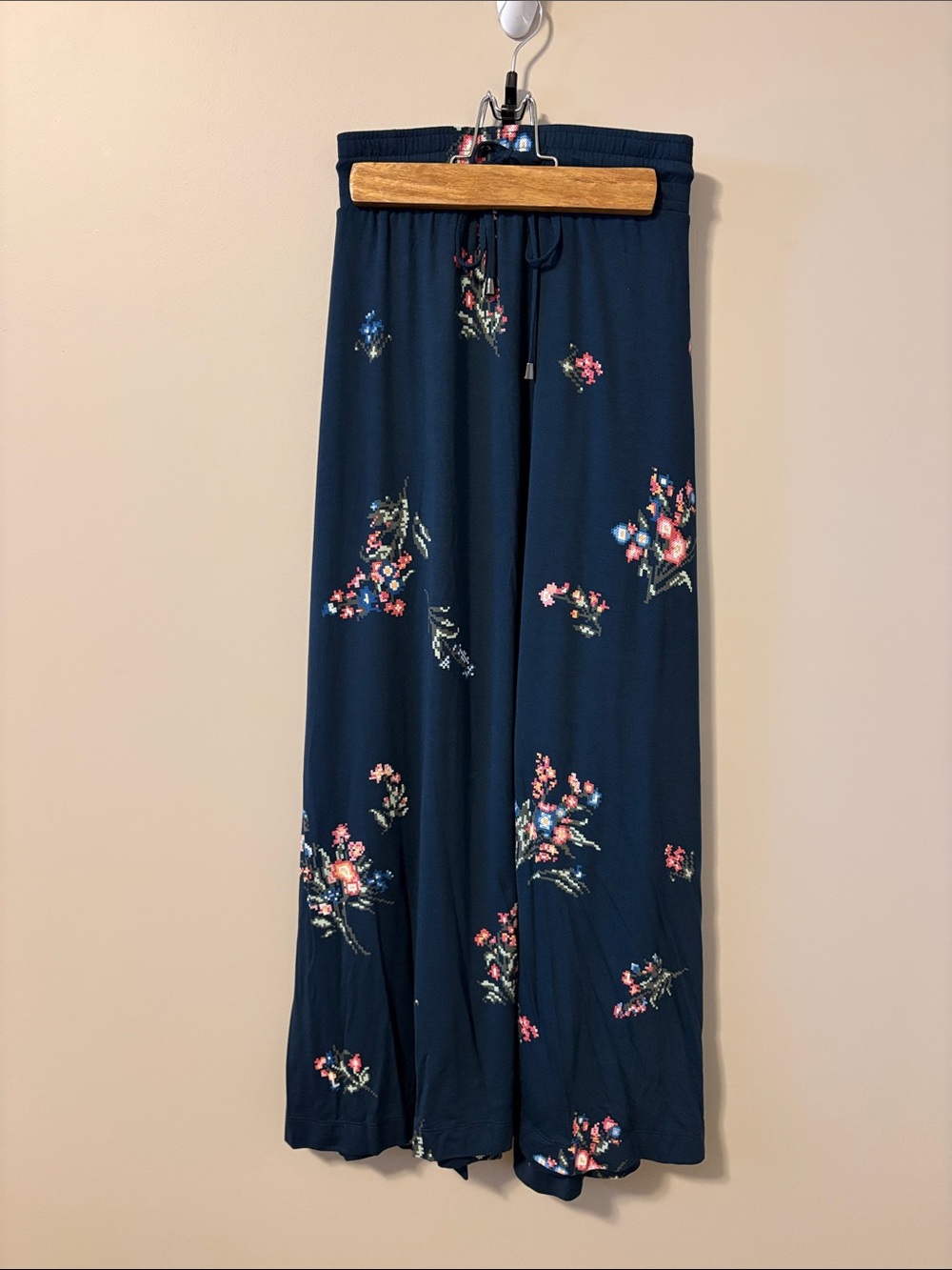 Women's Navy Floral Drawstring Maxi Skirt